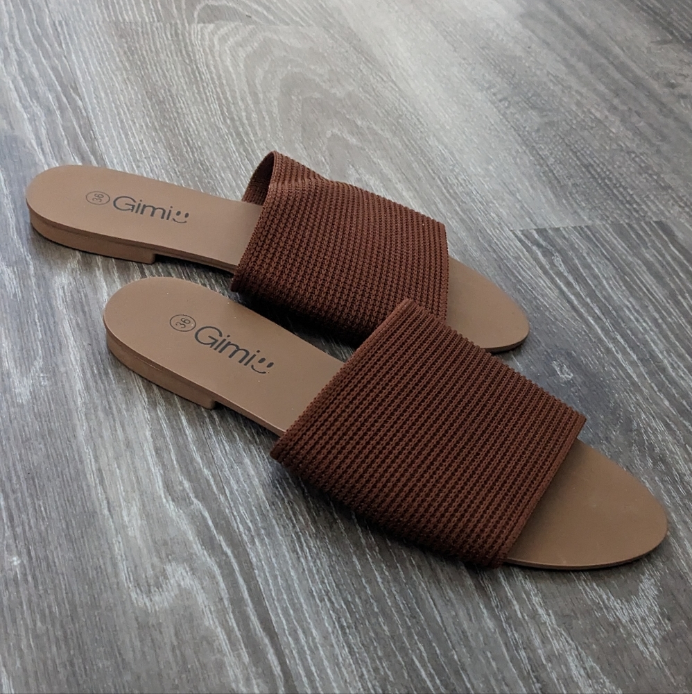 GIMI | wide band slip on sandals